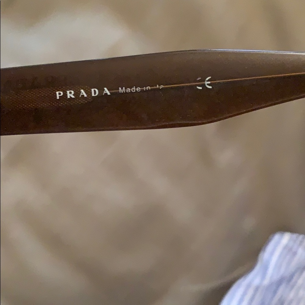 Prada sunglasses - Picture 6 of 7